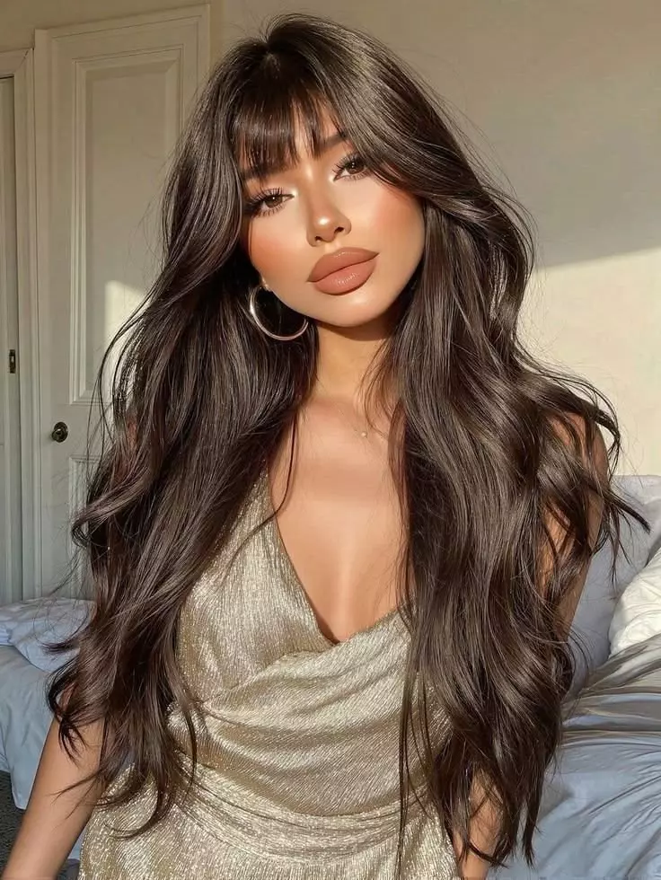 Sabrina Carpenter Black Hair
